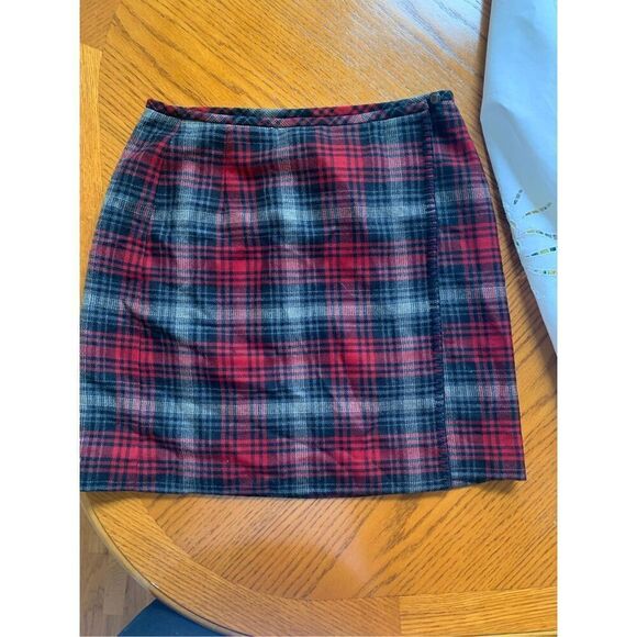 Vintage 90s Eddie Bauer 100% Wool Plaid Wrap Womens Skirt Red Miniskirt Coquette - Picture 1 of 10